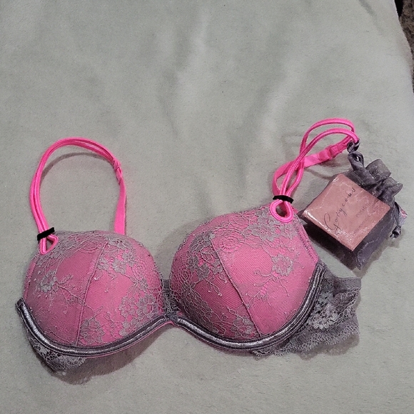 Victoria's Secret Other - Victoria's Secret Sexy Little Things Bra